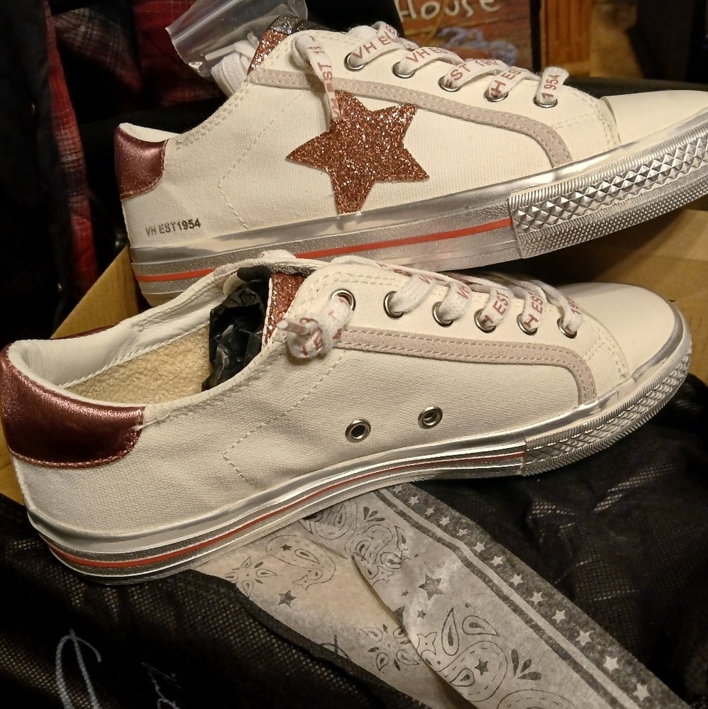 Vintage Havana Womens White Sneakers with Glitter Star